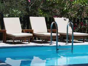Pool - "Casa Piccola" mit Blick auf das Wasser by Interhome (Vafkeri)