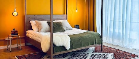 1 bedroom, iron/ironing board, WiFi, bed sheets