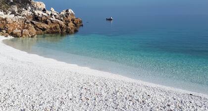 Strandnahes Ferienhaus mit privatem Garten by Interhome
