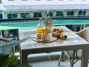 Outdoor dining - Qoople Eхсellence A-49 neue Wohnung am Meer by Interhome (Alanya)