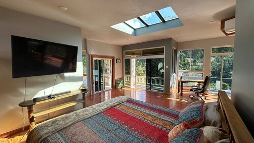 Exclusive 2 Bed Mountain & Farm Villa Escape