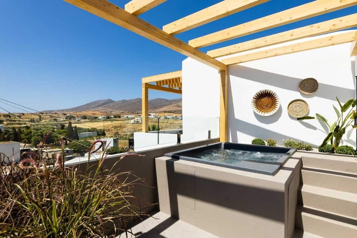 슈피리어 아파트, 침실 1개, 간이주방, 산 전망 | 발코니 전망