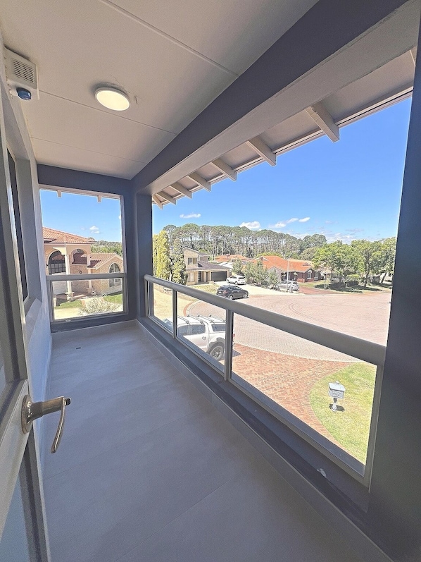 Shared Dormitory, 5 Bedrooms | Balcony