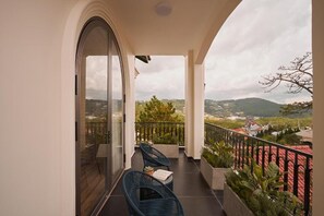 Suite, Mountain View | Terrace/patio - Yen Stay and Coffee (Da Lat)