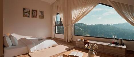 套房, 山景 | 迷你吧、書桌、免費 Wi-Fi、床單