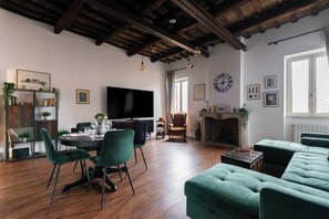 Smart TV - Saint Peter view, Palline Apartment (Roma)