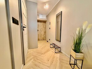 Unclassified image, 5 of 11, button