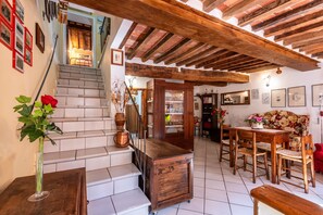 Interior - Oasi del Borgo Montefollonico (Montefollonico)