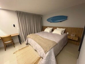 5 bedrooms, iron/ironing board, Internet, bed sheets - Beachfront Penthouse in Cabedelo/Joao Pessoa (Cabedelo)