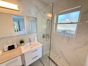Shower - Modern 3BR Oasis Near Beach & Wilton Drive (Wilton Manors)