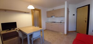 Interior - Family friendly vacation apartment with a balcony (Grado)