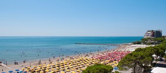 Lovely private garden apartment for four in Grado