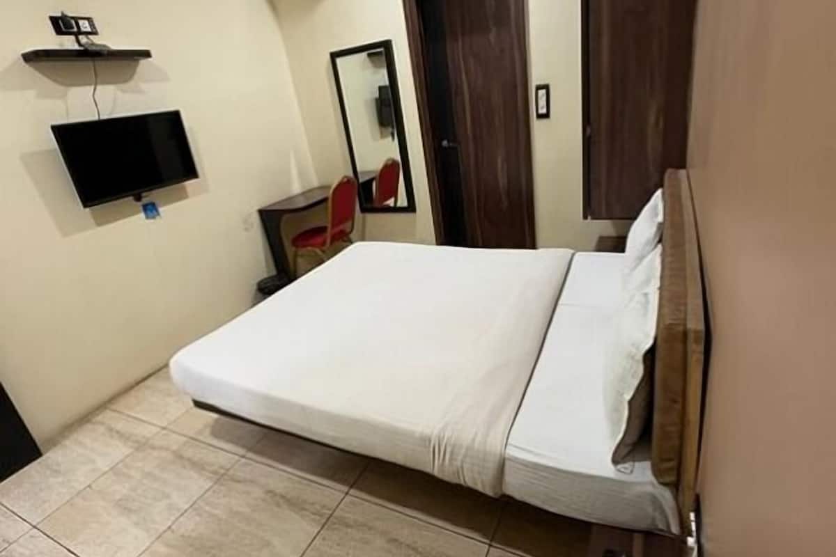 Executive Room | Free WiFi