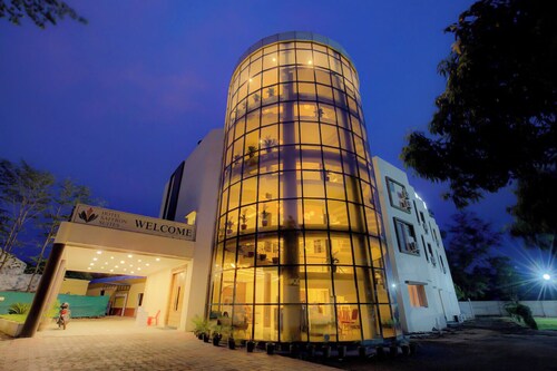 Hotel Saffron Suites