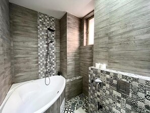 Unclassified image, 5 of 6, button - Stylish Spa City Apartment (Karlovy Vary)