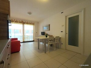 Interior - Lovely nest with lagoon view and terrace in Grado (Grado)
