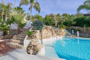 Pool - Holiday Home 'Rincón De Marinos' with Sea View, Wi-Fi and Air Conditioning (Almuñécar)