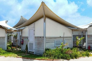 Exterior - Sally Glamping (Sejenane)