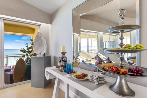 NEW Sleeps 10 - Laguna Del Mar 19 - Seven Mile Beach