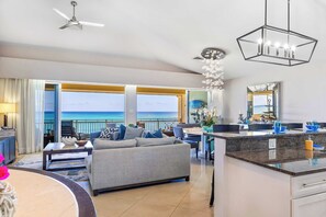 3 bedrooms, Internet - NEW Sleeps 10 - Laguna Del Mar 19 - Seven Mile Beach (Seven Mile Beach)