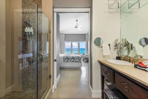 3 habitaciones y acceso a internet 