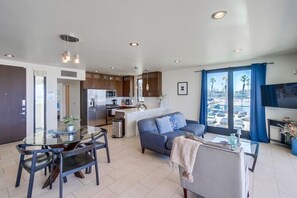 Smart TV - 6BR/6BA Luxury Group-Friendly (San Diego)