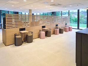 Reception - DWO San Sebastián (San Sebastian)