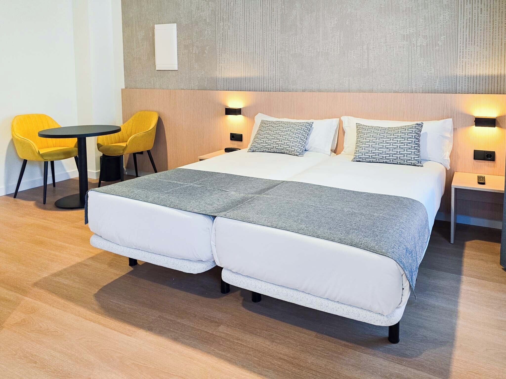 In-room safe, laptop workspace, free WiFi, bed sheets