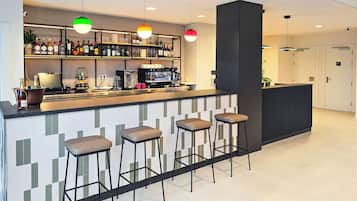 Bar (en la propiedad)