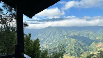 Familievilla, balkong, fjellutsikt