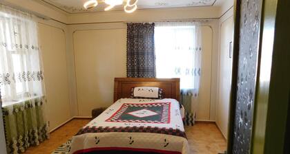 Lake Sevan Garden Villa / Sleeps 9 /BBQ, Balcony & Outdoor Space