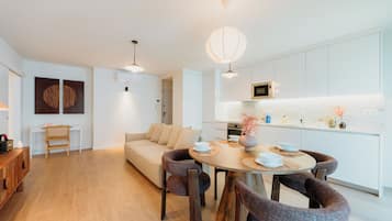 Deluxe Apartment, 1 Bedroom | Interior