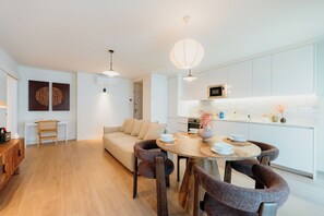 Deluxe Apartment, 1 Bedroom | Interior - Anjos Apartments (Lisbon)