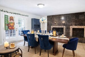 House, Accessible - Huge 3BD Home Near Dc - 8 Mins to Downtown va (Alexandria)