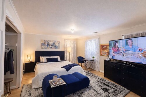 Huge 3BD Home Near Dc - 8 Mins to Downtown va