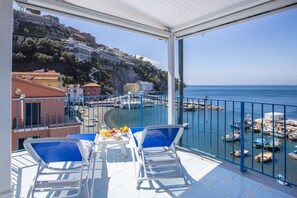 Property grounds - SEA FRONT TERRACE APARTMENT MARINA GRANDE SORRENTO (Sorrento)