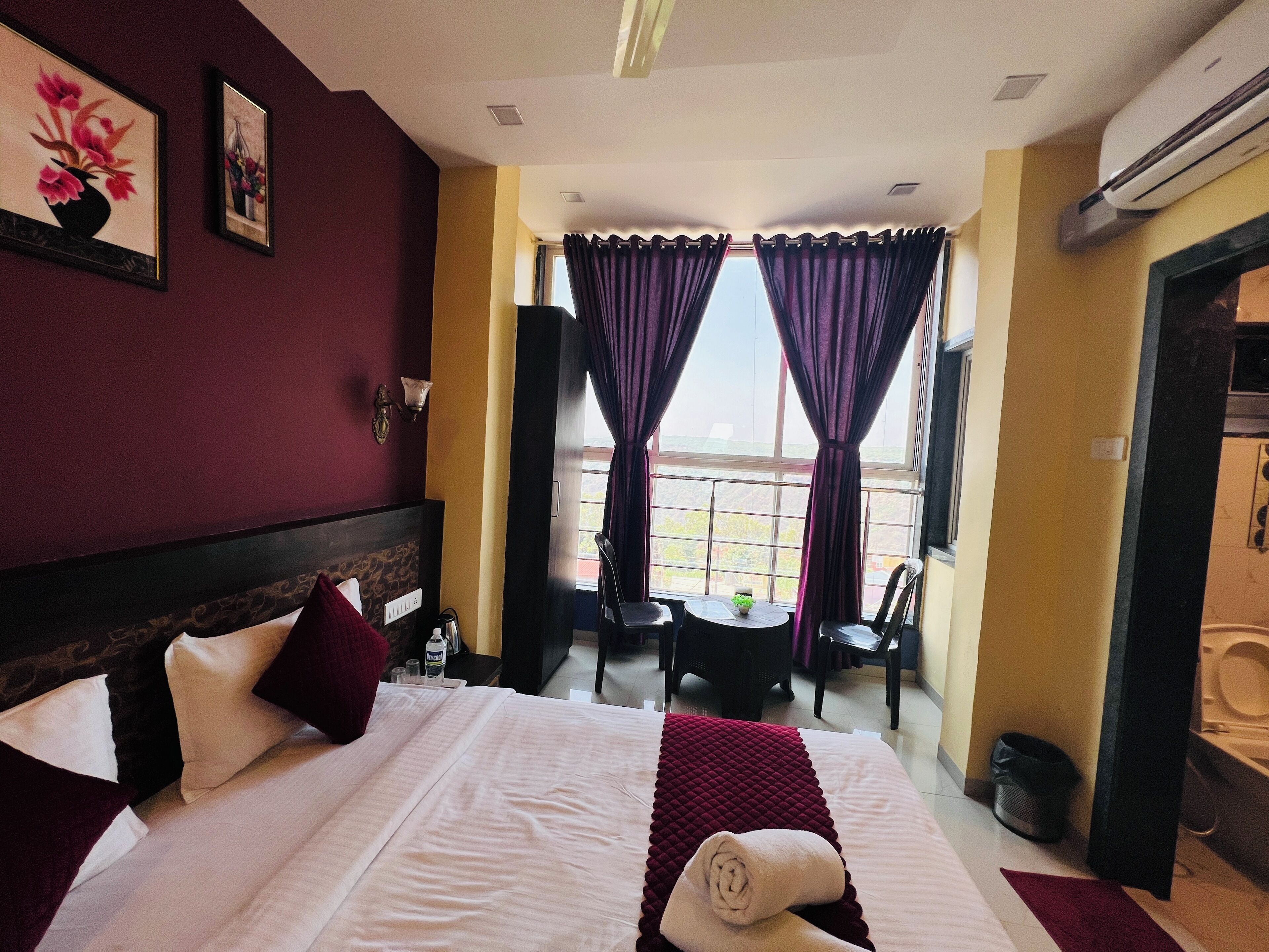 Couple Room with View (Non AC) | Bed sheets