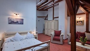 客房內保險箱、熨斗/熨衣板、免費無線上網