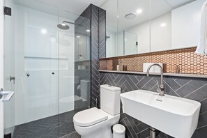 Apartment | Bathroom - Elegant 3-bed Apt With Park Views in Campbell (Canberra)