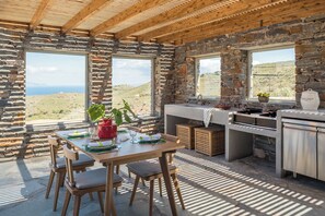 Dining - NEVERMIND VACATIONS VILLAS (Kea)