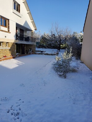 Exterior - Villa du center (Bondoufle)
