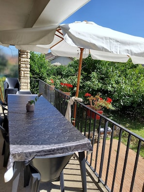 Unclassified image, 4 of 18, button - Vrbo Property (Bondoufle)