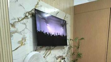 Signature Condo, 1 Bedroom, Non Smoking, City View