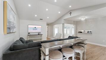 House | 2 bedrooms, Internet