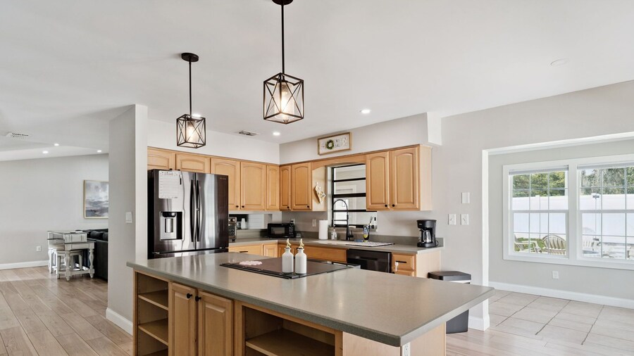 Luxury House - Sleeps 8 Golf Disney Family Fun