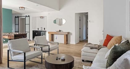 Haven House King Bed Backyard Pool