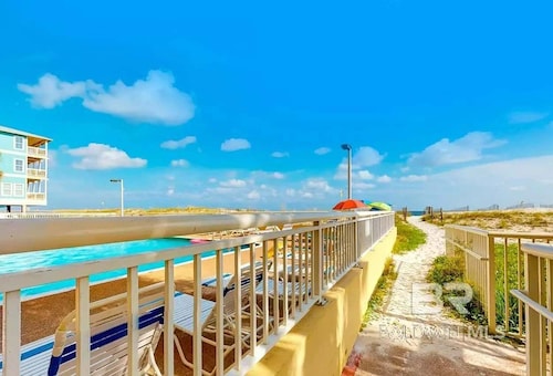 The Big Surf - Gulf View - Beach Pool and Dining
