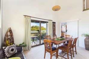 Dining - Waterfront Holiday Home in Tuncurry (Tuncurry)