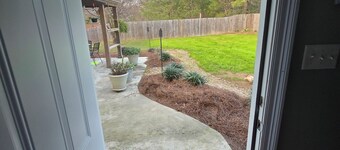 Charming 2-bedroom / 1 bath cottage with high speed starlink internet with W/D