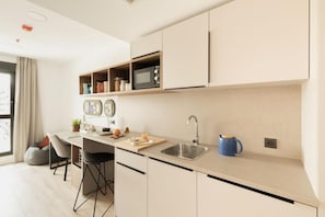 Single Room | Private kitchen - Canvas Pamplona Plazaola  (Pamplona)